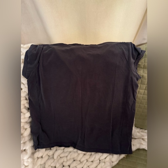 Washed cotton v-neck tshirt - Picture 5 of 6